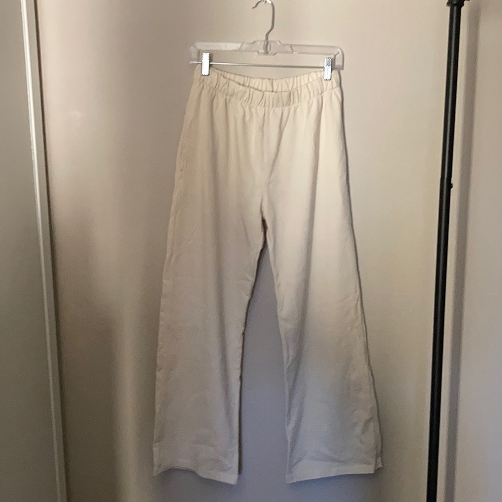 Brandy Melville sweatpants NWT